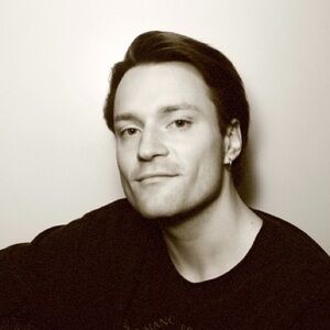 Meet your Posher, Guess